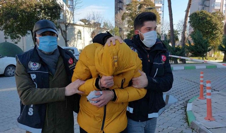 Samsun’da uyuşturucu operasyonu: 8 gözaltı
 - Samsun’da narkotik polisi tarafından sokak satıcılarına yönelik düzenlenen operasyonda 8 kişi gözaltına alındı.