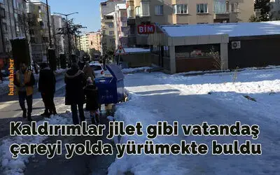 Kaldırımlar Jilet Gibi Vatandaş Çareyi Yolda Yürümekte Buldu