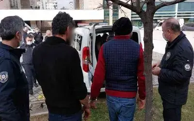 Adliye bahçesinde bıçaklı kavga: 7 gözaltı
