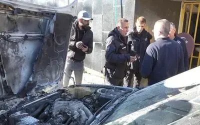 Kapalı otoparkta araç yangını korkuttu
