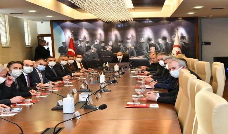 ‘TEKNOFEST sayesinde yetişmişinsan kaynağı artacak’ - Samsun Valisi Doç. Dr. Zülkig Dağlı, TEKNOFEST 2022 organizasyonuyla hem Türkiye’de hem de oluşturulacak farkındalık sayesinde Samsun’da bilim ve mühendislik alanlarında yetişmiş insan kaynağının artacağına inandığını söyledi.