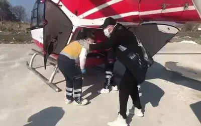 Kalp krizi geçiren hasta için ambulans helikopter zamanla yarıştı
