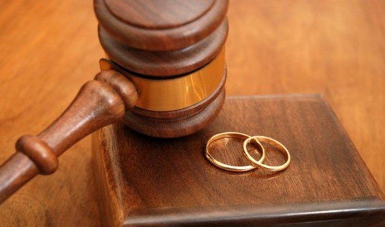 Samsun’da 2021’de 8 bin 945evlenme, 2 bin 603 boşanma oldu - Türkiye İstatistik Kurumu (TÜİK) 2021 evlenme ve boşanma istatistikleri verilerine göre Samsun’da geçen yıl 8 bin 945 evlenme, 2 bin 603 boşanma gerçekleşti.