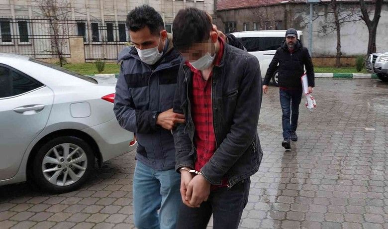 Uyuşturucu ticaretinden gözaltına alındı
 - Samsun’da ’uyuşturucu ticareti yaptığı’ iddia edilen bir kişi gözaltına alındı.