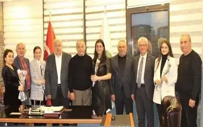 Başkan Yılmaz, kadın personelin gününü kutladı
