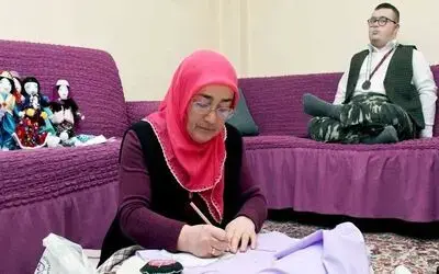 Oğlu için verdiği mücadele ile yılın annesi seçildi
