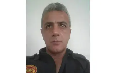 Eski itfaiyeci evinde ölü bulundu
