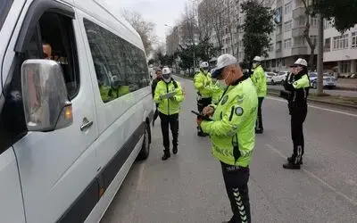 Samsun’da 25 servis aracı trafikten men edildi
