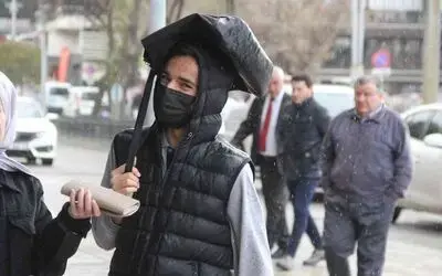 Samsun’da gök gürültülü sağanak hazırlıksız yakaladı
