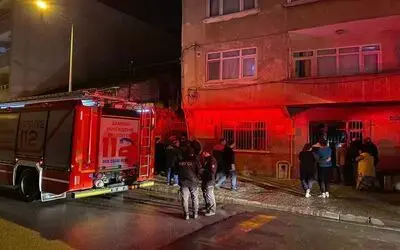 Dumanların Arasında Kalan Ev Sahibini İtfaiye Ekipleri Kurtardı
