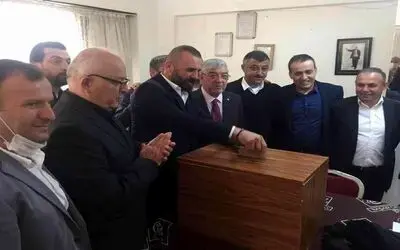 Samsun 2. Dolmuş Derneği Başkanlığına Ahmet Kabadayı yeniden seçildi
