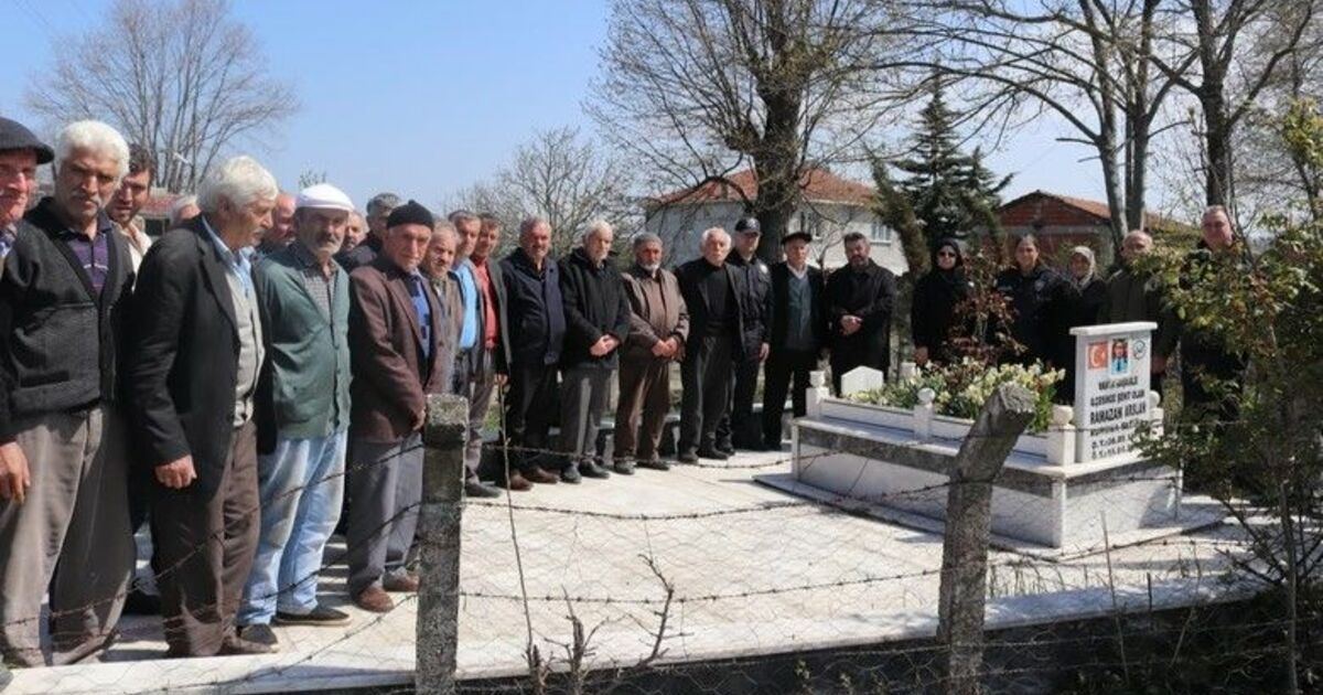 Şehit polis kabri başında anıldı
