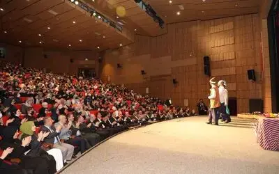 ‘Ziyafet Sofrası’ Samsun’da sahnelendi