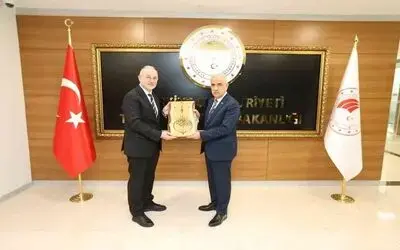 Rektör Ünal’dan Bakan Kirişci’ye kenevir ve manda brifingi

