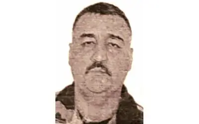 Arıza yapan tırın sürücüsü otomobilin çarpması sonucu öldü
