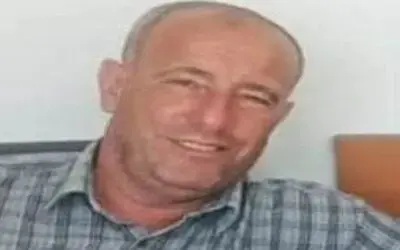 Çatı katı çıkış boşluğunda asılı bulundu
