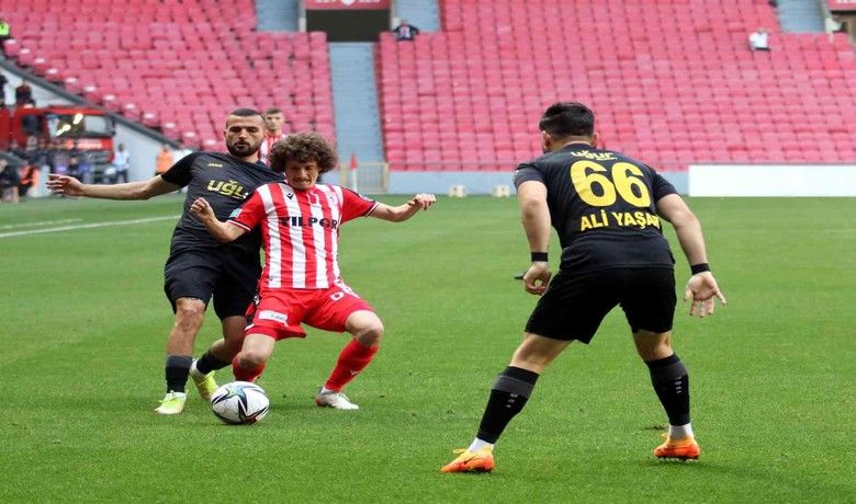 Spor Toto 1. Lig: Samsunspor: 0 - İstanbulspor: 0
 - Spor Toto 1. Lig’in 37. hafta mücadelesinde Samsunspor, sahasında karşılaştığı İstanbulspor ile 0-0 berabere kaldı.