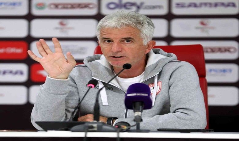 Samsunspor - İstanbulspor maçının ardından
 - SAMSUN (İHA) – Spor Toto 1. Lig’in 37. haftasında oynanan Samsunspor – İstanbulspor maçının ardından iki takımın teknik direktörleri karşılaşmayı değerlendirdi.