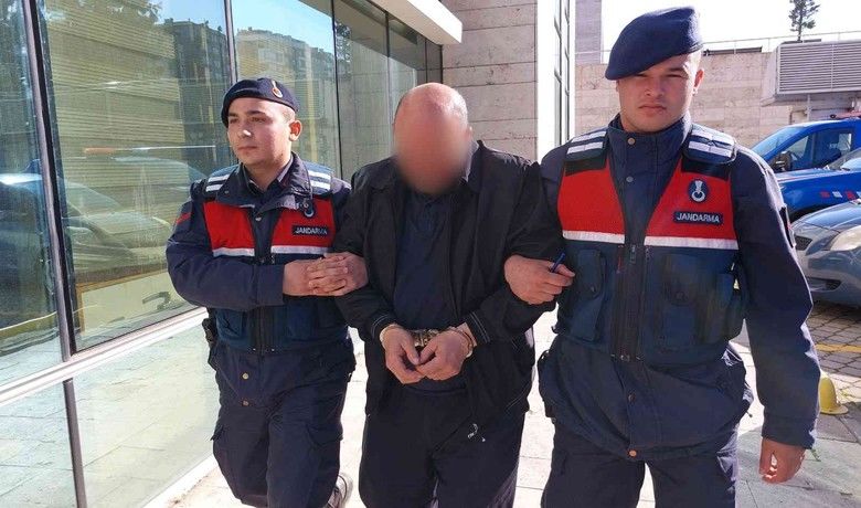 Jandarmadan uyuşturucu operasyonu
 - Samsun’da jandarma tarafından düzenlenen operasyonda ele geçen uyuşturucu maddelerle ilgili 1 kişi gözaltına alındı.