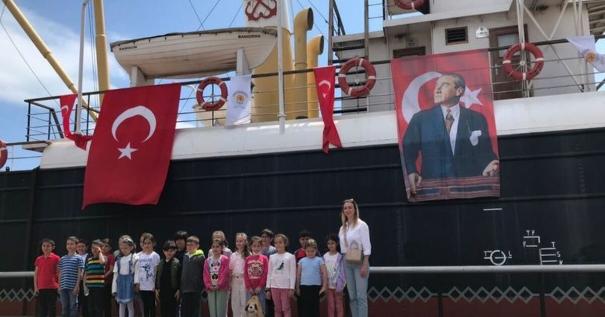 29 Ekim İlkokulu Öğrencileri Müzeler Haftasında Samsun'u Gezdi