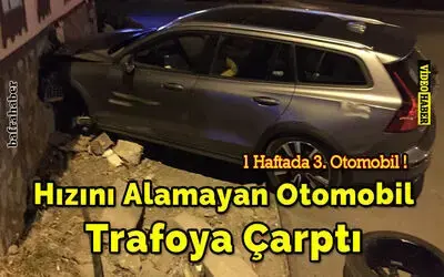 Hızını Alamayan Otomobil Trafoya Çarptı