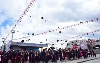 Samsun’da Silah Sanayi Teknikerliği Bölümü ilk mezunlarını verdi
