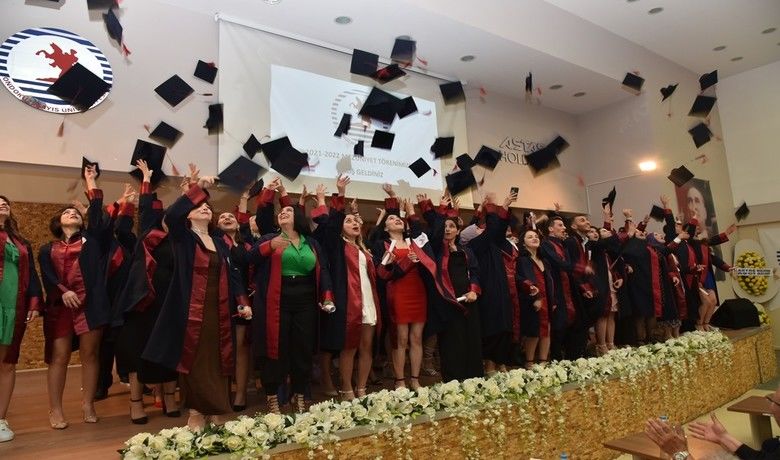 OMÜ Turizm Fakültesi’nde mezuniyet coşkusu