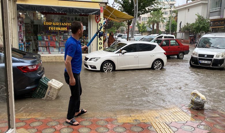 Bafra'da sağanak yağmur