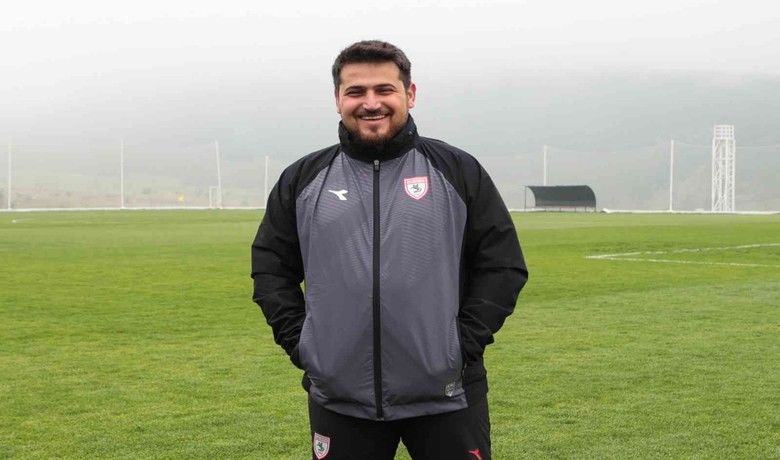 Samsunspor transferde hız kesmeyecek
 - Samsunspor Futbol Gelişim Direktörü Batu Kaplan, bugün açıklayacakları yeni transferin yanı sıra santrafor, 10 numara ve sağ bek pozisyonlarına da transfer yapacaklarını söyledi.