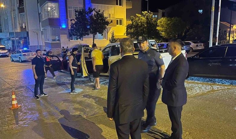 Yakakent’te şok uygulama
 - Samsun’un Yakakent ilçesinde şahıs, araç ve iş yerleri üzerine yapılan şok uygulamada çok sayıda kanunsuzluk tespit edilerek gerekli yaptırımlar uygulandı.