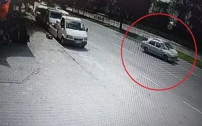 40 günlük bebeğin yaralandığı kaza kamerada
