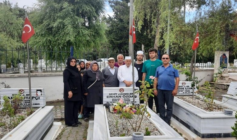 Şehit asker mezarı başında anıldı
 - Samsun’un Bafra ilçesinde Şehit Jandarma Komondo Er Erhan Öztaş, mezarı başında dualarla anıldı.