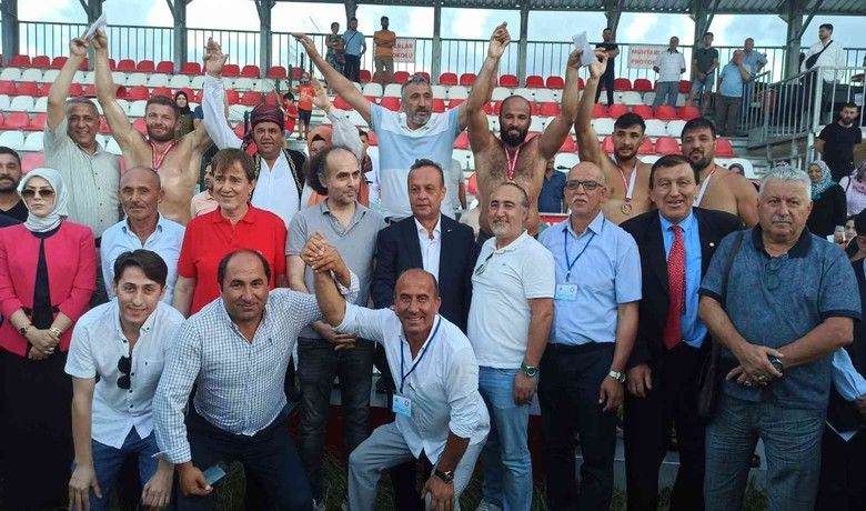 Alaçam güreşlerinde Orhan Okulu başpehlivan oldu
 - Samsun’un Alaçam ilçesinde düzenlenen Yöresel Ürünler Tarım Festivali ve Yağlı Pehlivan Güreşleri’nde başpehlivanlığı Orhan Okulu kazandı.