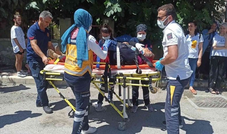 Otomobil ile hafif ticari araç çarpıştı: 4 yaralı
 - Samsun’un Bafra ilçesinde otomobil ile hafif ticari aracın karıştığı trafik kazasında 4 kişi yaralandı.