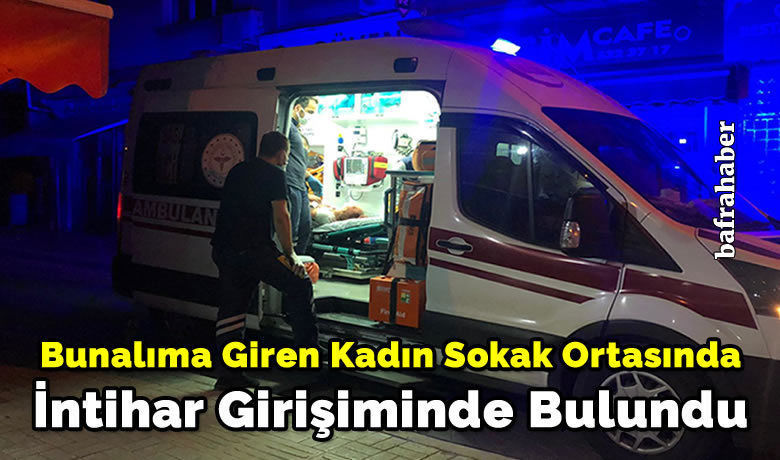 Bunalıma Giren Kadın SokakOrtasında İntihar Girişiminde Bulundu - Samsun’un Bafra ilçesinde meydana gelen olayda bunalıma giren kadın cadde üzerinde bunalıma girerek intihar girişiminde bulundu.