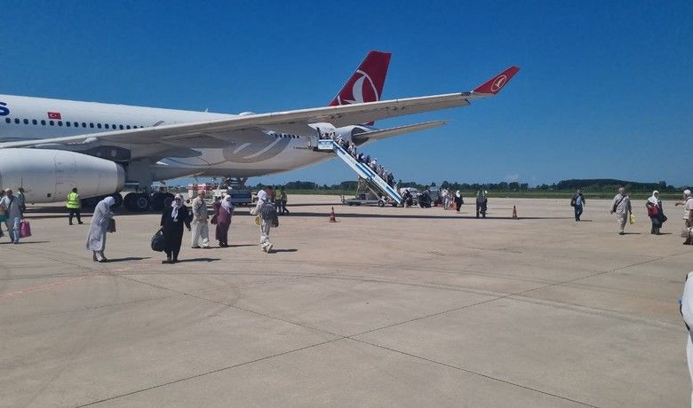Samsun ve Sinoplu hacılar dönüyor
 - Kutsal topraklardaki hac farizasını tamamlayan hacıların kafileler halinde dönüş yolculuğu sürüyor. Samsun 2. kafilesi memleketlerine döndü.