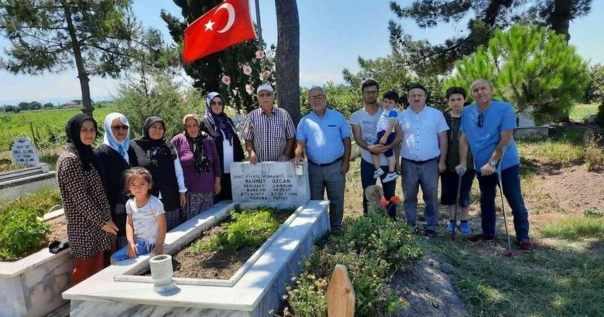 Bafralı şehitler kabirleri başında anıldı
