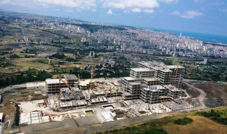 Samsun Şehir Hastanesi yükseliyor
 - Sağlık Bakanlığı’nın öz kaynakları ile yapılan 900 yatak kapasiteli Samsun Şehir Hastanesi hızla yükseliyor.
