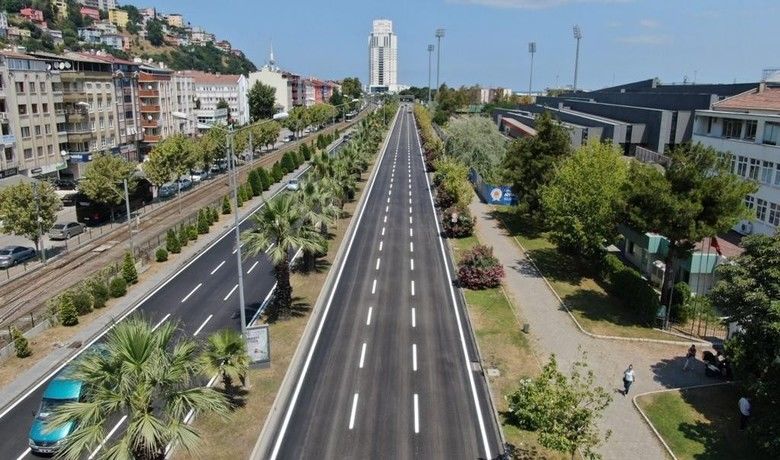 18 kilometrelik bulvar 17 günde yenilendi
 - Samsun Büyükşehir Belediyesi, 18 kilometrelik Atatürk Bulvarı’nı 17 günde yeniledi. Asfaltlandıktan sonra trafiğe açılan bulvar, yeni haliyle göz kamaştırıyor.
