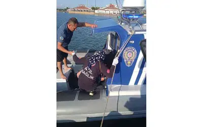 Denizde baygın halde kurtarılan gencin kimliği tespit edildi
