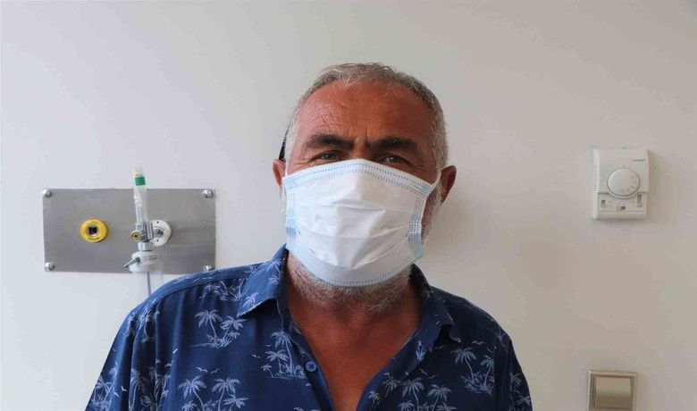 138. testinde koronaya yakalandı
 - Türkiye’de en çok korona testi yaptıran kişi olduğu tahmin edilen 62 yaşındaki Kaşif Sevinç’in 138’inci korona testi pozitif çıktı. Sevinç, "O kadar test yaptırdım. Sonunda ben de bu virüse yakalandım" dedi.