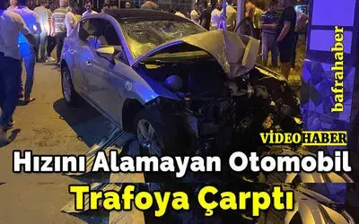 Hızını Alamayan Otomobil Trafoya Çarptı