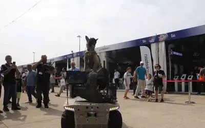 Robot asker ’BARKAN’
