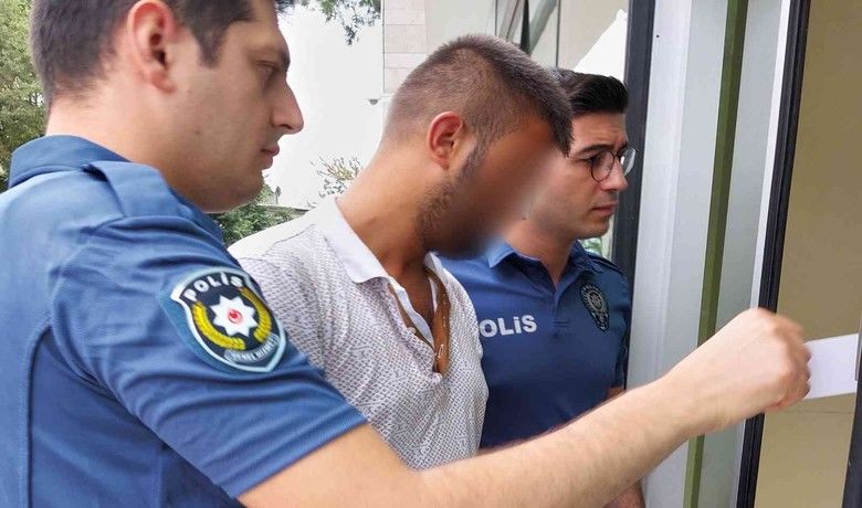 Polise bıçak çektiği iddiaedilen şahsa adli kontrol - Samsun’da polise bıçak çektiği iddia edilen bir kişi mahkemece adli kontrol şartıyla serbest bırakıldı.