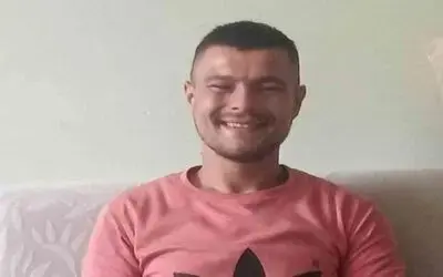Arkadaşları tarafından iple asılı bulunan genç hayatını kaybetti
