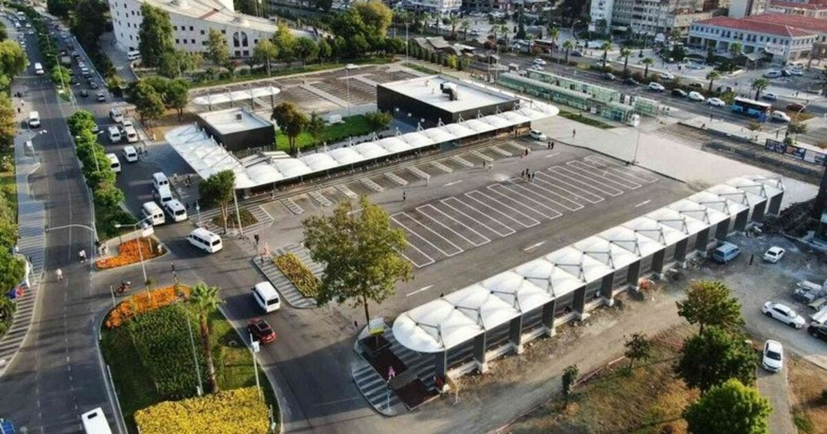 İlçe minibüsleri şehre girmek için gün sayıyor
