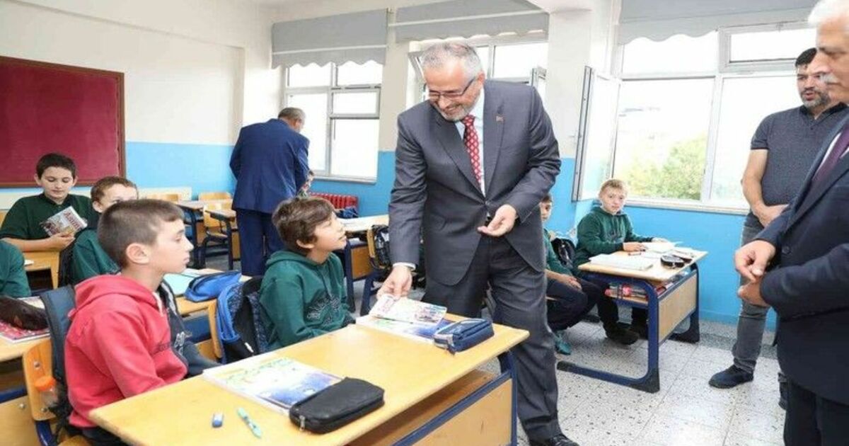 Başkan Kılıç’tan öğrencilere: “Hayallerinize ve hedeflerinize ulaşmak için çok çalışın”