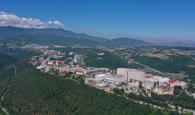 OMÜ’den ’personel zammı vetoplu iş görüşmesi’ açıklaması - Ondokuz Mayıs Üniversitesi (OMÜ) Rektörlüğü, işçilerin zamlı maaşlarıyla ilgili artış oranının yüzde 5 olmadığını, yapılan zammın yüzde 42,35’i geçtiğini açıkladı.