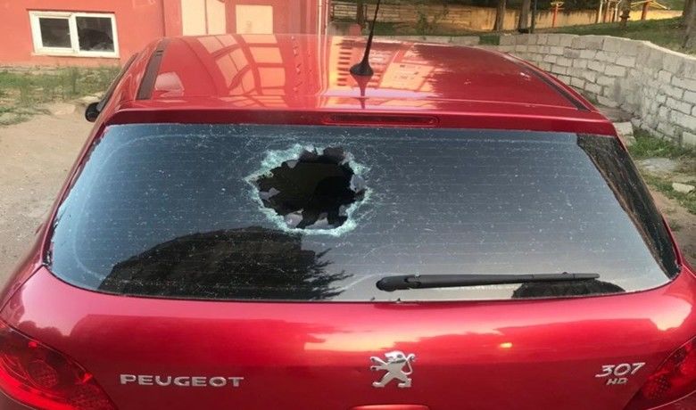 Sağlık çalışanının otomobili kurşunlandı
 - Samsun’da sağlık çalışanının evinin önünde park halindeki otomobili pompalı tüfekli saldırıya uğradı.
