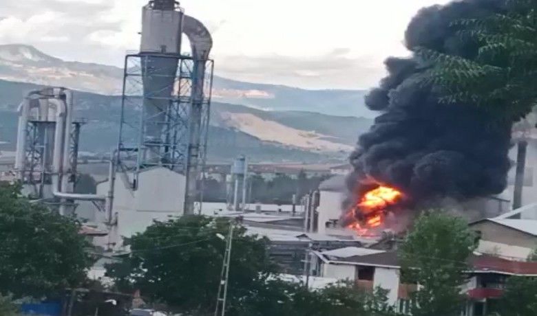 Samsun’da orman ürünleri fabrikasında yangın
 - Samsun’un Vezirköprü ilçesinde orman ürünleri fabrikasında yangın meydana geldi. Alevlerin göğe yükseldiği yangında söndürme çalışması başlatıldı.